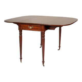 Late 18th Century Mahogany Pembroke Dining Table For Sale