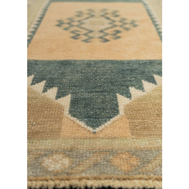 Turkish Turkish Mini Rug Oriental Hand Knotted Vintage Rug 1'7" x 2'7" #21262 For Sale - Image 3 of 8