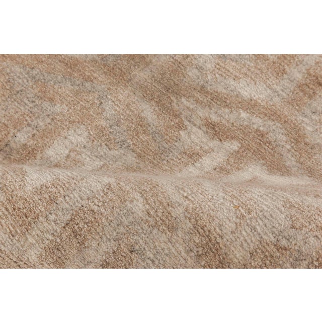 Modern Geometric Tibetan Terra rug in natural wool by Doris Leslie Blau. Size: 12'0" × 16'0" (365 × 487 cm). This stunning...