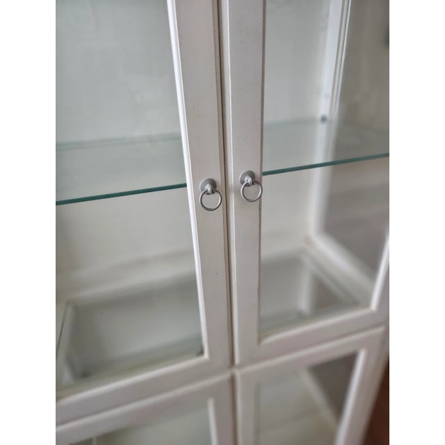 Late 20th Century Ethan Allen Curio Cabinet Swedish Home Display Hutch Shelf China Cabinet For Sale - Image 12 of 12