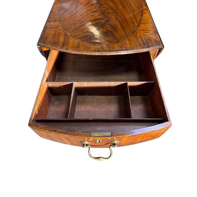 Early 19th Century 19th Century English Mahogany Pembroke Table With Satinwood Inlay For Sale - Image 5 of 6