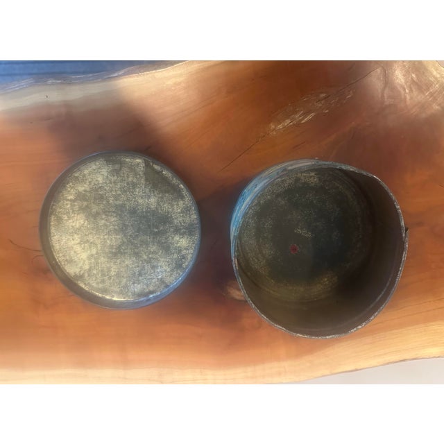 Early 20th Century Antique Floral Tole Tin Box Hand-Painted Style Cottage Storage For Sale - Image 5 of 6