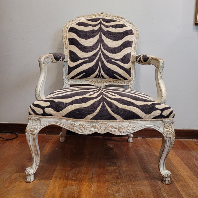 Black Louis XV Armchairs in Polychrome Wood with Zebra-Print Upholstery, France, 1790s, Set of 2 For Sale - Image 8 of 18