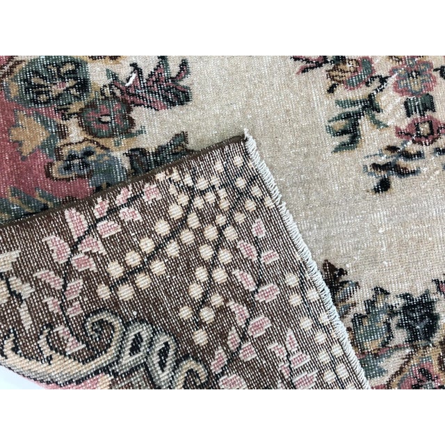 1970s Vintage Floral Design Turkish Handmade Rug - 5′6″ × 8′6″ For Sale - Image 4 of 11