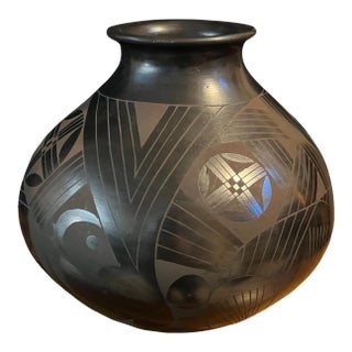 Vintage Black on Black Fish Pot by Tina Esperanza; Mata Ortiz Pottery For Sale