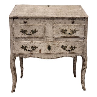 Provencal Louis XV Style Chest of Drawers, France, 19th Century For Sale