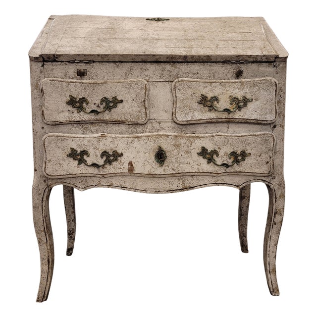 Provencal Louis XV Style Chest of Drawers, France, 19th Century For Sale