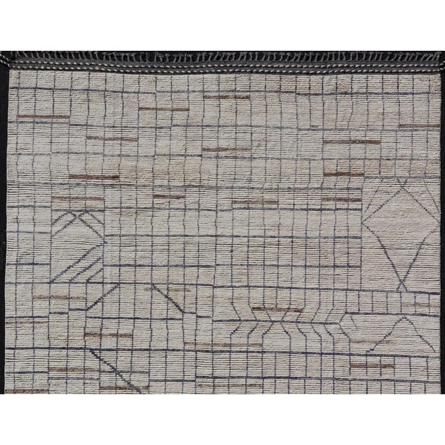 Keivan Woven Arts Large Modern Moroccan Rug in Minimalist Design 9'10 X 14'1 For Sale - Image 10 of 12
