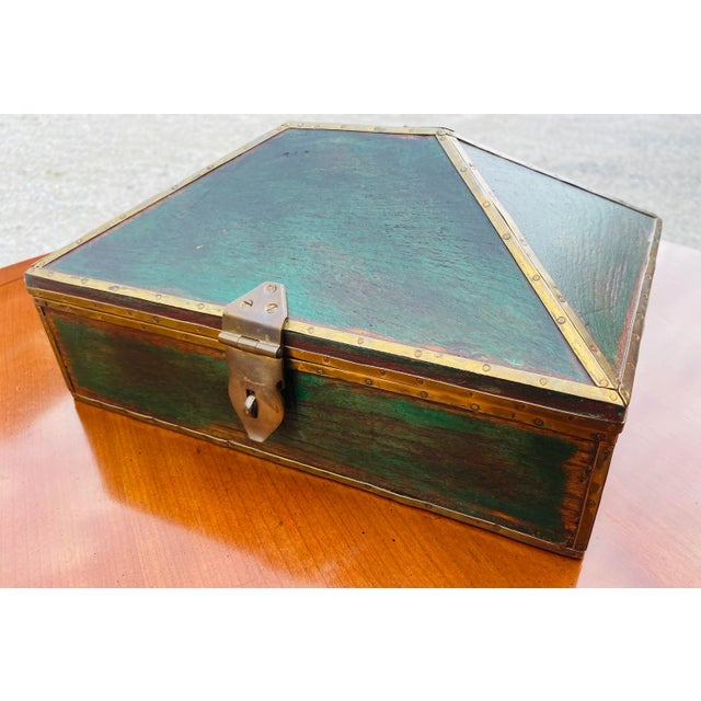 Vintage Pyramid Shaped Brass Trimmed Dresser Box. For Sale - Image 10 of 11