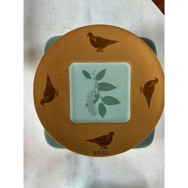 Arabia Finland Plates, 2001, Set of 12 For Sale - Image 13 of 18