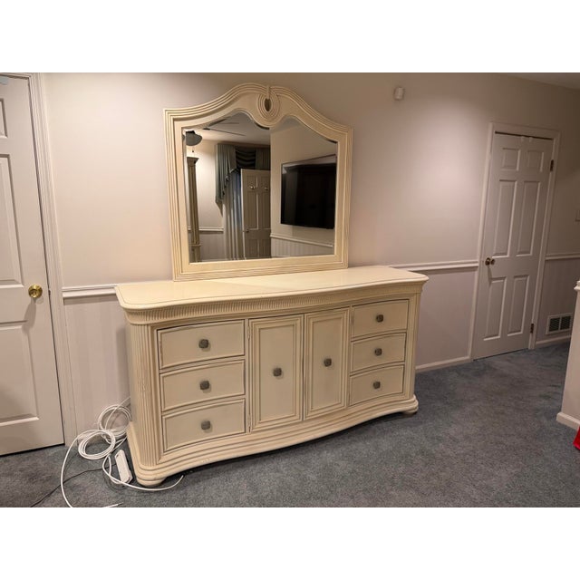 Beautiful antique white French Provincial style bedroom set by Stanley Furniture, a well-known American furniture maker...