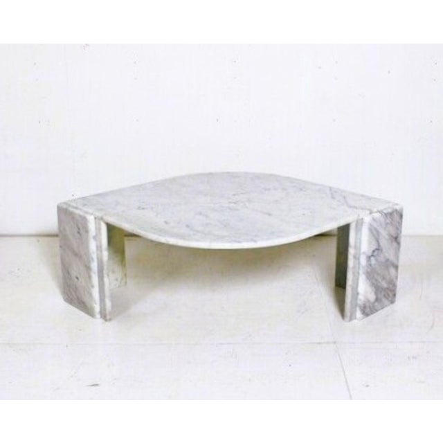 Italian Carrara Marble Teardrop-Shaped Coffee Table from Ligne Roset, 1980s For Sale - Image 3 of 14
