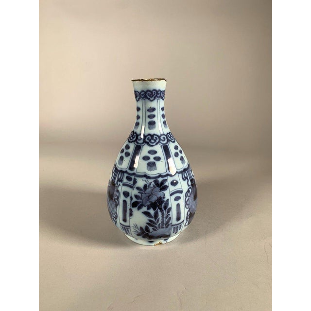 17th Century Delftware Vase by Samuel Van Eenhoorn in the Krakk Chinoiserie Style For Sale - Image 6 of 9