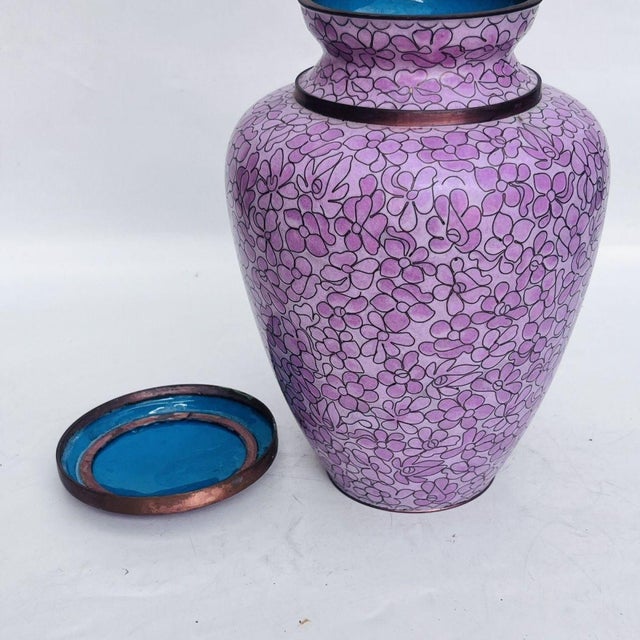 Late 20th Century Vintage Cloisonné Enamel Lavender Floral Lidded Jar / Tea Caddy For Sale - Image 5 of 9