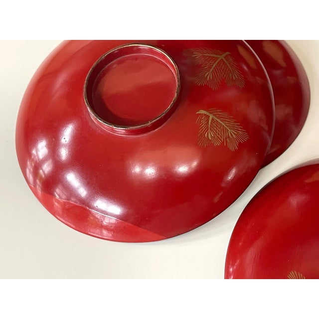 Wood Late 19th Century Japanese Lacquered Sake Drinking Set Meiji Period - 4 pcs For Sale - Image 7 of 18