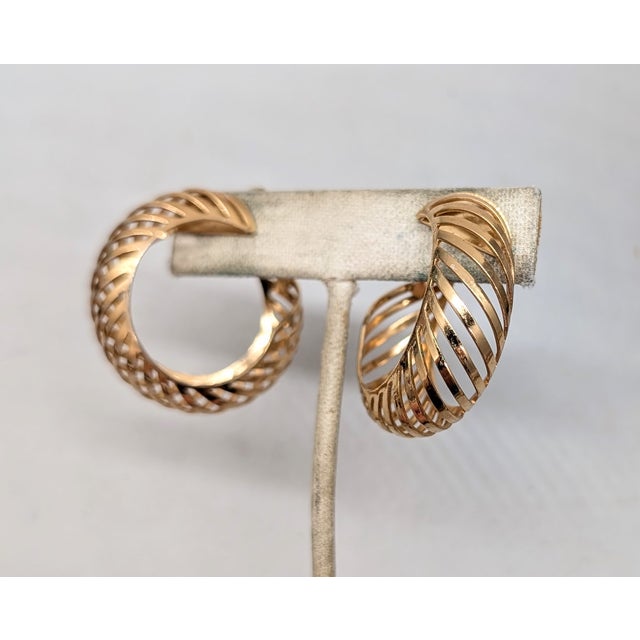 1960s Vintage 1968 Signed Napier Goldtone Slatted Hoop Clip Earrings, Vogue Ad Piece-2 Pieces For Sale - Image 5 of 11