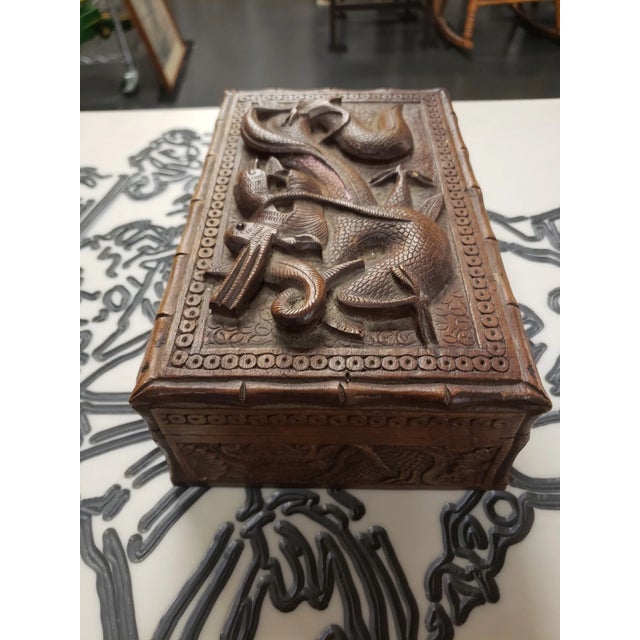 Chinese Vintage Mid Century Chinese Hand Carved Wood Dragon Keepsake Lidded Box For Sale - Image 3 of 7