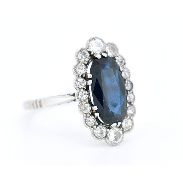 Art Deco 1920s Belle époque Ring, Platinum, Natural Sapphire 1,60 Ct and Diamonds, Size 6.5 For Sale - Image 3 of 5