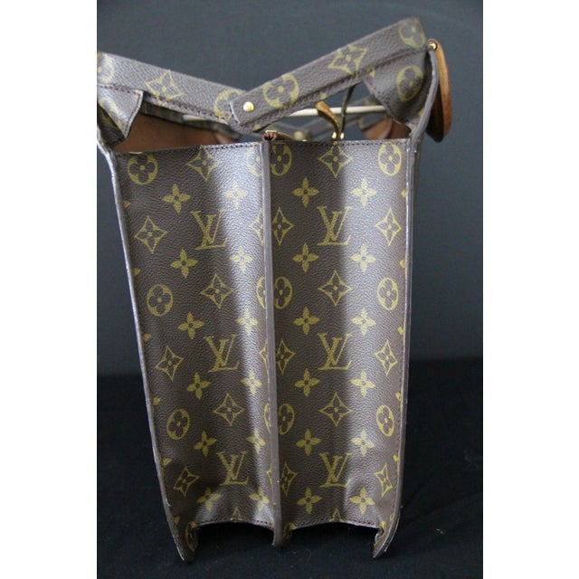 Louis Vuitton Monogram Pilot or Doctors Bag, 1990s For Sale - Image 12 of 18