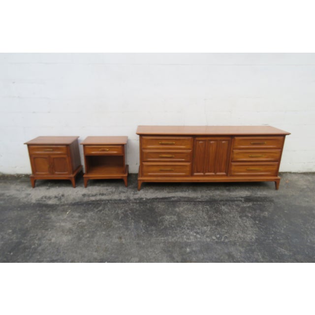 Mid 20th Century Modern Side End Tables Nightstands a Pair 6222 For Sale - Image 18 of 18