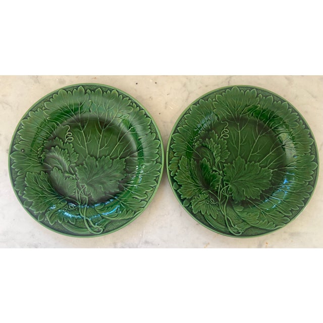1900 - 1909 Antique English Majolica Green Leaf Plates- Set of 2 For Sale - Image 5 of 8
