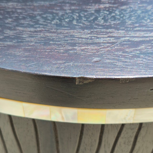 2000s Faux Bois Wood & Mother of Pearl Drum Tables Drink Accent Side Tables, a Pair For Sale - Image 9 of 14