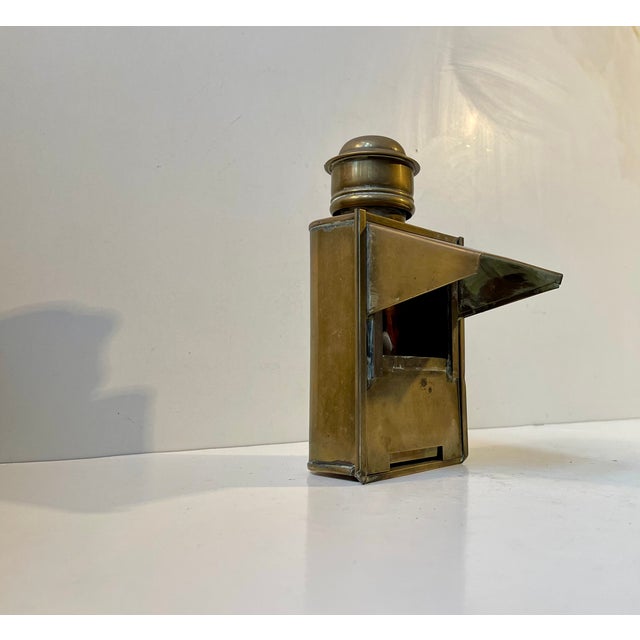 Bauhaus Nautical Ship Lamp in Brass from Sherwoods LTD England, 1920s For Sale - Image 3 of 12
