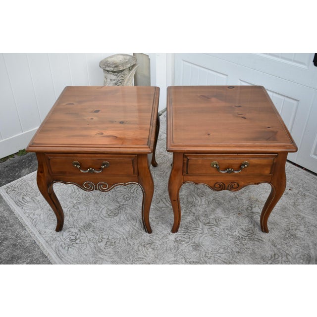 Vintage Pair of Ethan Allen Pine Country French Style End/Side Tables W/Drawer For Sale - Image 9 of 12