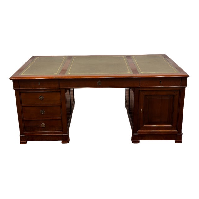 Classic Italian Desk in Wood and Leather For Sale