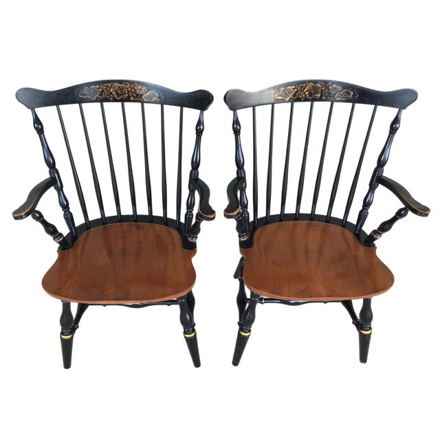 L. Hitchcock Set of 4 Harvest Black Fan Back Dining Chairs. 2 Side Chairs and 2 Arm Chairs. Paint Decorated, In Very Good...