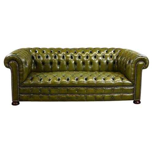 Gold Green Leather Three-Seater Chesterfield Sofa, 1960 For Sale - Image 8 of 8