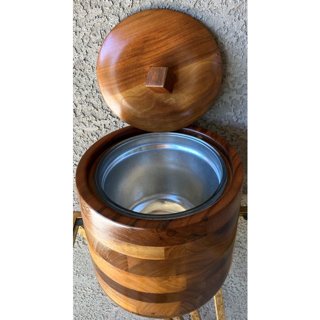 Circa 1970/1980 Sleek & Chic Walnut Wood Ice Bucket With Attached Insulated Glass Insert For Sale - Image 12 of 18