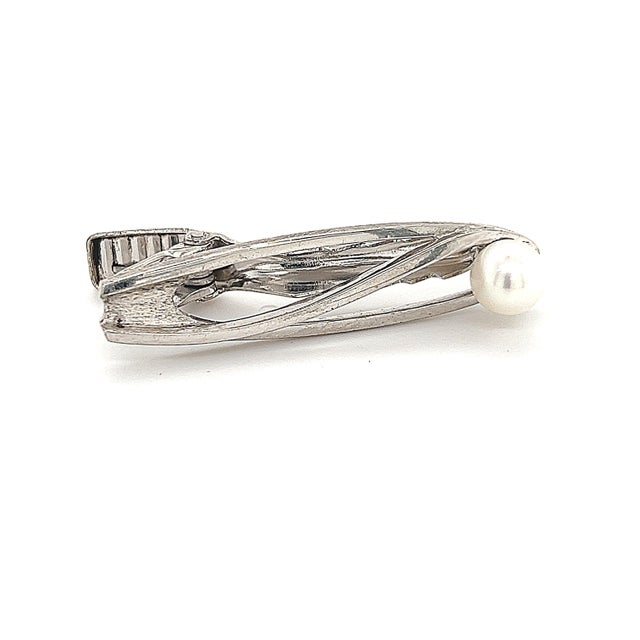 1990s Mikimoto Estate Akoya Pearl Men's Tie Clasp Silver 7 mm 5.3 Grams For Sale - Image 9 of 11