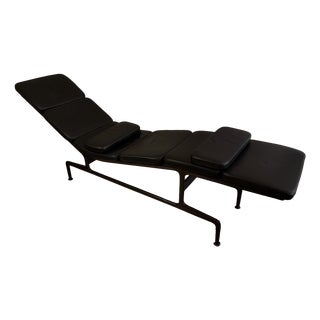 ES 106 Soft Pad Chaise Lounge in Black Leather by Charles and Ray Eames for Vitra, 1990s For Sale