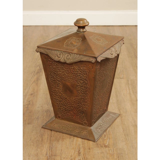 High Quality Vintage Hammered Copper Lidded Coal Scuttle