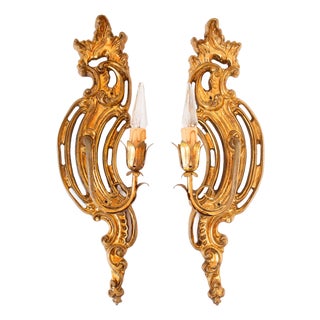 Vintage Italian Gilt Wood Wall Lights, 1970s, Set of 2 For Sale