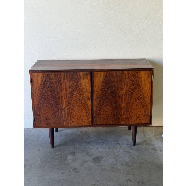 Wood Mid Century Danish Rosewood Sideboard by Poul Hundevad – Vintage Scandinavian Storage Cabinet For Sale - Image 7 of 10