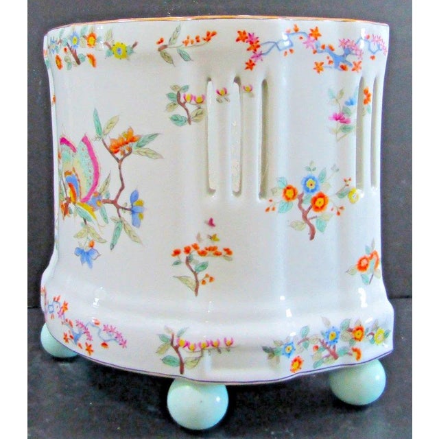 1980s United Wilson Porcelain Factory Classic Chinoiserie Hand-Painted Ceramic Planter For Sale - Image 11 of 13