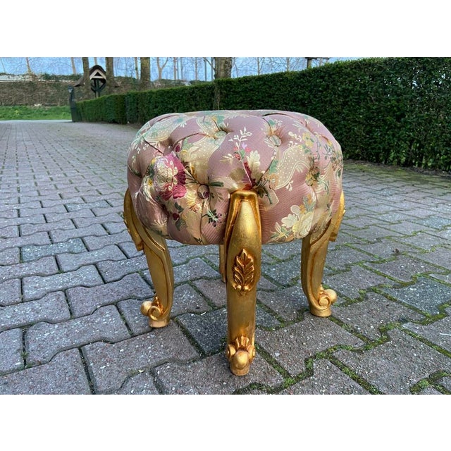 1970s French Louis XVI Gilt Beech Damask Bench - 1 Pc For Sale - Image 9 of 16
