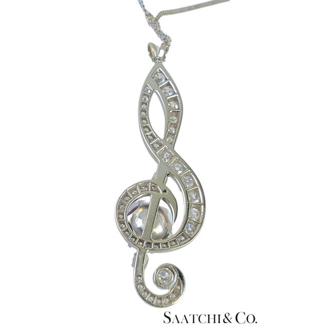 Contemporary Mid 20th Century Black Pearl, 14k(585) White Gold Pendant, Natural Diamond, Musical G Clef Symbol For Sale - Image 3 of 9