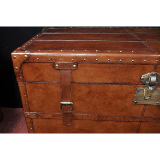 Brown Large English Leather Campaign Luggage Trunk For Sale - Image 8 of 13