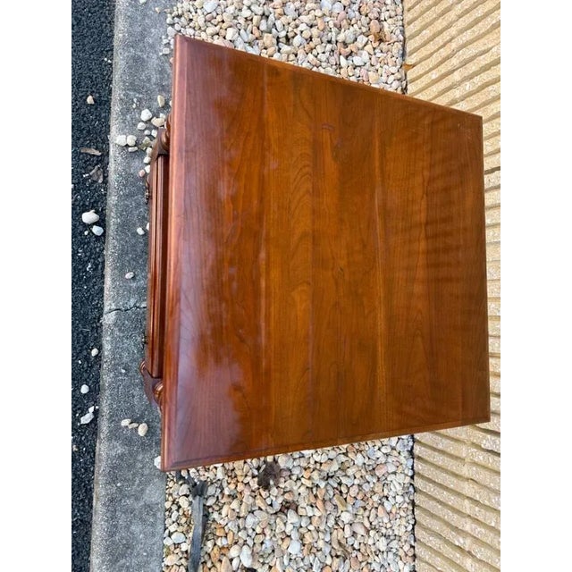 Vintage Pensylvania House Traditional 2 Tier Side Table For Sale - Image 4 of 16