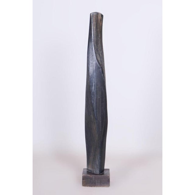 This elegant and highly abstract statue from the 1920s represents a remarkable example of Czechoslovak Art Deco art....