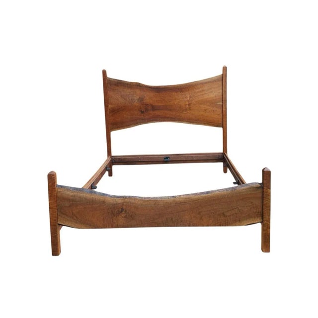 BDDW attributed Live-Edge handcrafted Claro Walnut Slab Queen Bed in great condition. This queen bed is made out of the...