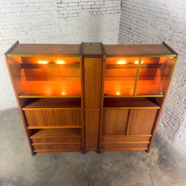 Brown Mid to Late 20th Century Scandinavian Modern Teak 3 Piece Display Cabinet or Storage Unit Lighted For Sale - Image 8 of 18