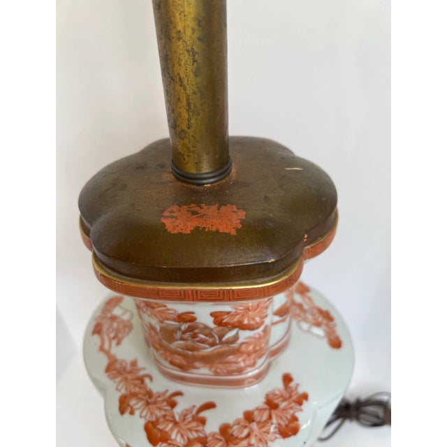 Mid 20'th C. Chinoiserie Kutani Orange White Table Lamp For Sale - Image 9 of 11