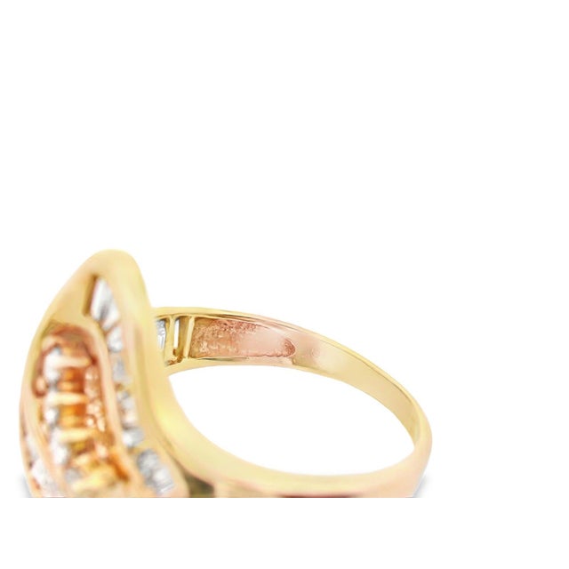 1990s 14k Yellow Gold Baguette and Round Diamond Cluster Ring, Size 7.25 For Sale - Image 9 of 12