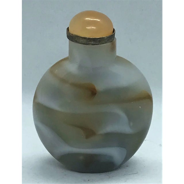 Vintage Glass Snuff Bottle Imitating Banded Agate For Sale - Image 4 of 10