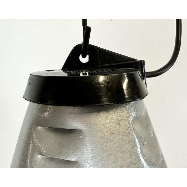 1970s Industrial Grey Aluminium Cage Pendant Lamp, 1970s For Sale - Image 5 of 18