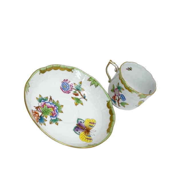 Queen Victoria 707 Cup and Saucer from Herend Hungary, 1960s, Set of 2 For Sale - Image 6 of 11